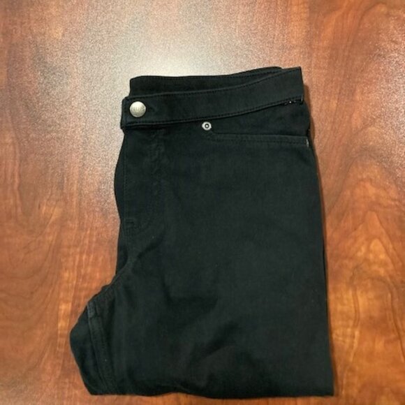 HUE Pants - Hue - Black Demin Look leggings - Size Medium